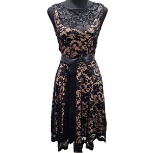 Marina Floral Black Lace Fit And Flare Sleeveless Dress Size 4